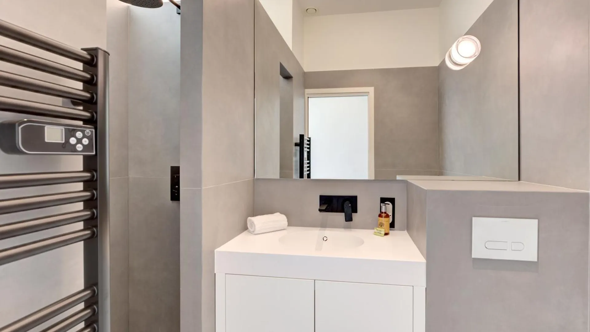 Immogroom - Appartements Luxueux - 2Min Du Palais - Vue Mer - Clim Cannes