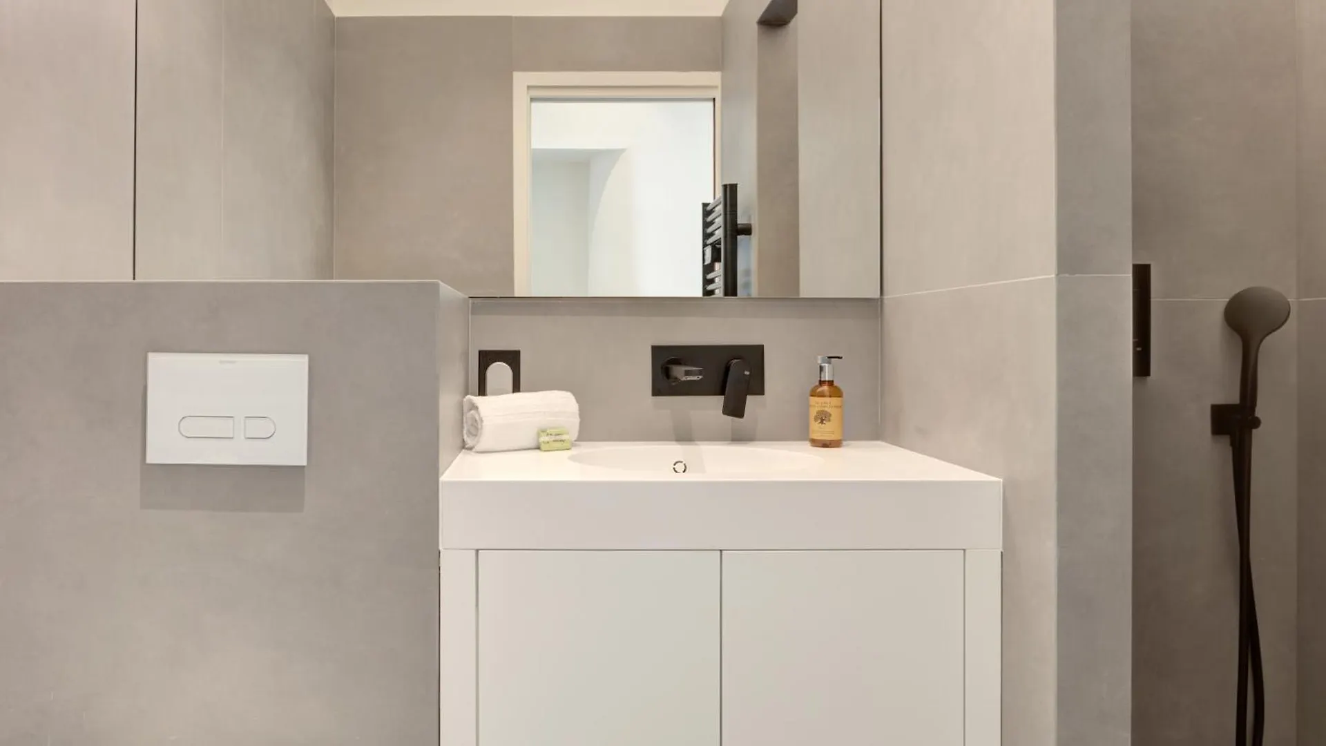 Immogroom - Appartements Luxueux - 2Min Du Palais - Vue Mer - Clim Cannes